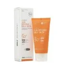 Sun-defense-oily-skin-uvp-spf50-innoaesthetics-2.jpg